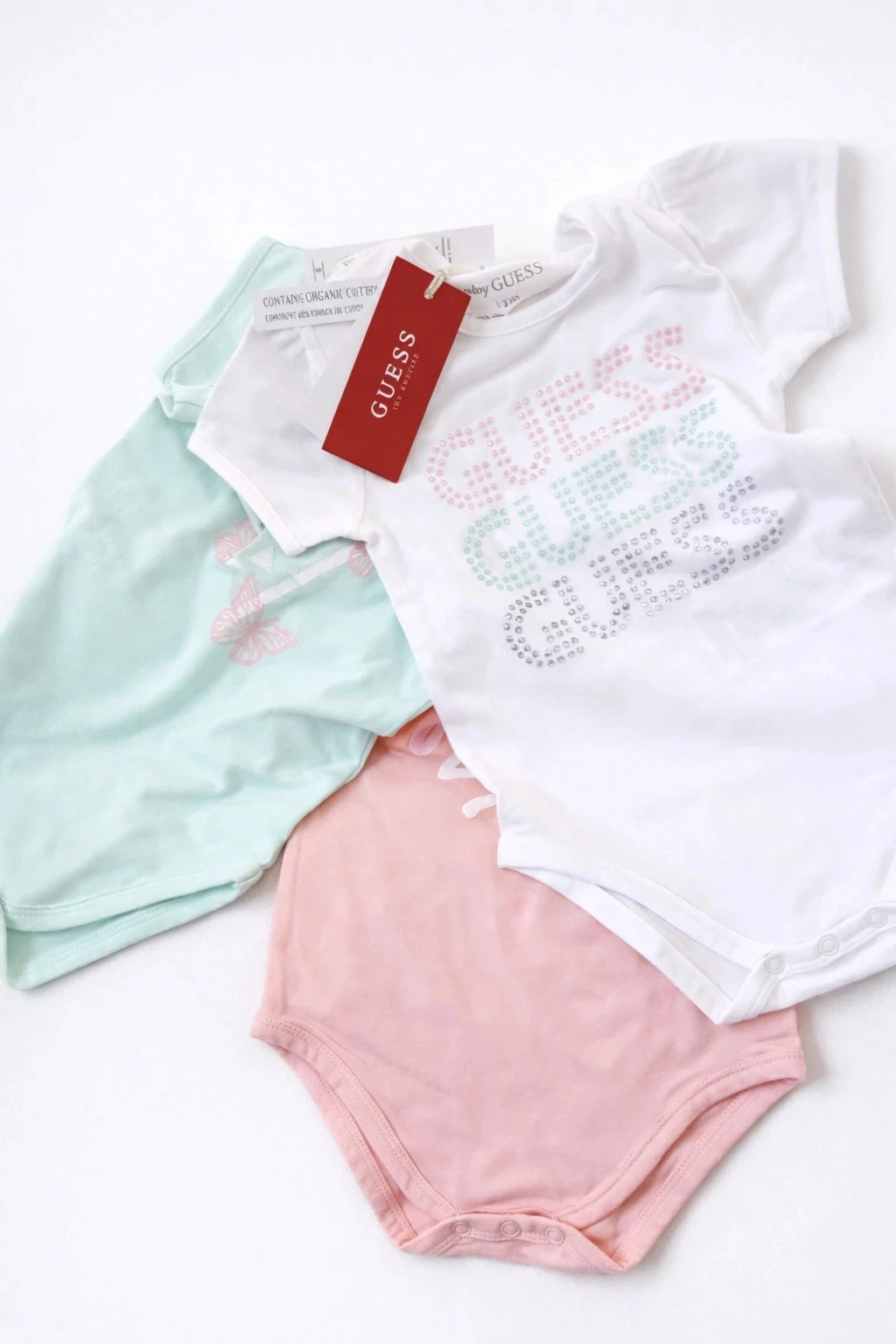 Lot 3 bodies bébé GUESS 12 mois – Neuf avec étiquette